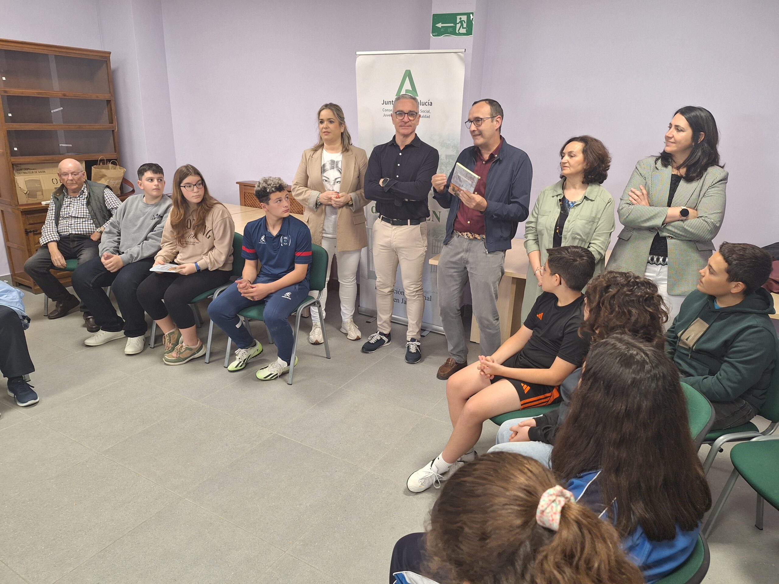 ADOLESCENTES DE BAILÉN SE PARTICIPAN CON MIEMBROS DEL CPA  POR EL DIA DEL LIBRO