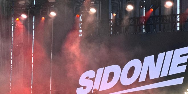 CULTURA. Baeza Vibra al Ritmo del Indie y el AOVE en el Arranque del Sentir Baeza Fest