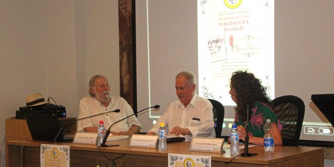CARMELO MANZANO PRESENTÓ SU LIBRO